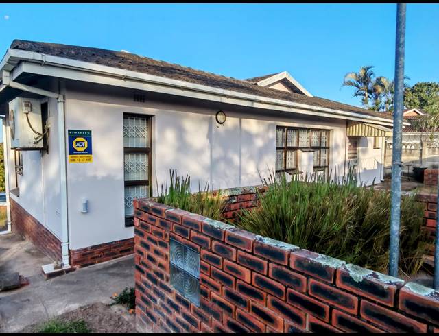 4 BEDROOM HOUSE FOR SALE IN SHALLCROSS